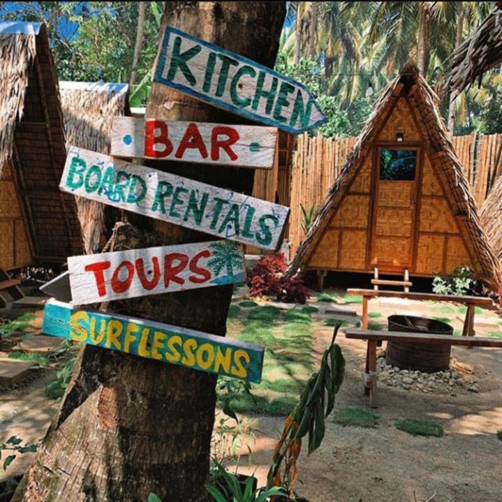 فندق Catangnanفي  "Triangle Hut" Camp Fuego Siargao المظهر الخارجي الصورة